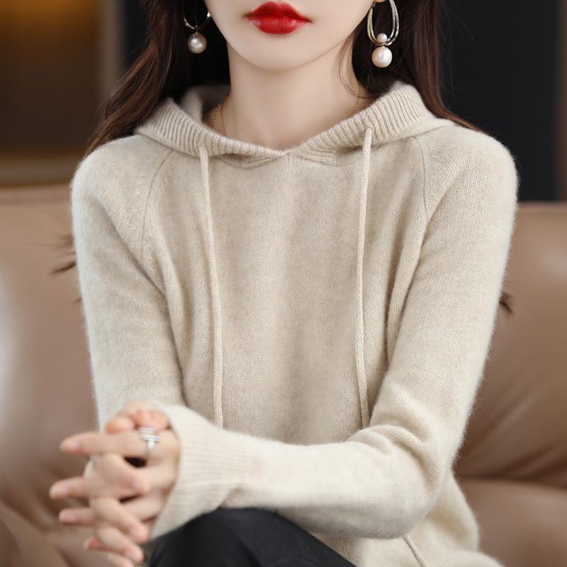 2026 Autumn/Winter Women's Hooded Knit Pullover Sweater: Loose-Fit Base Layer Top