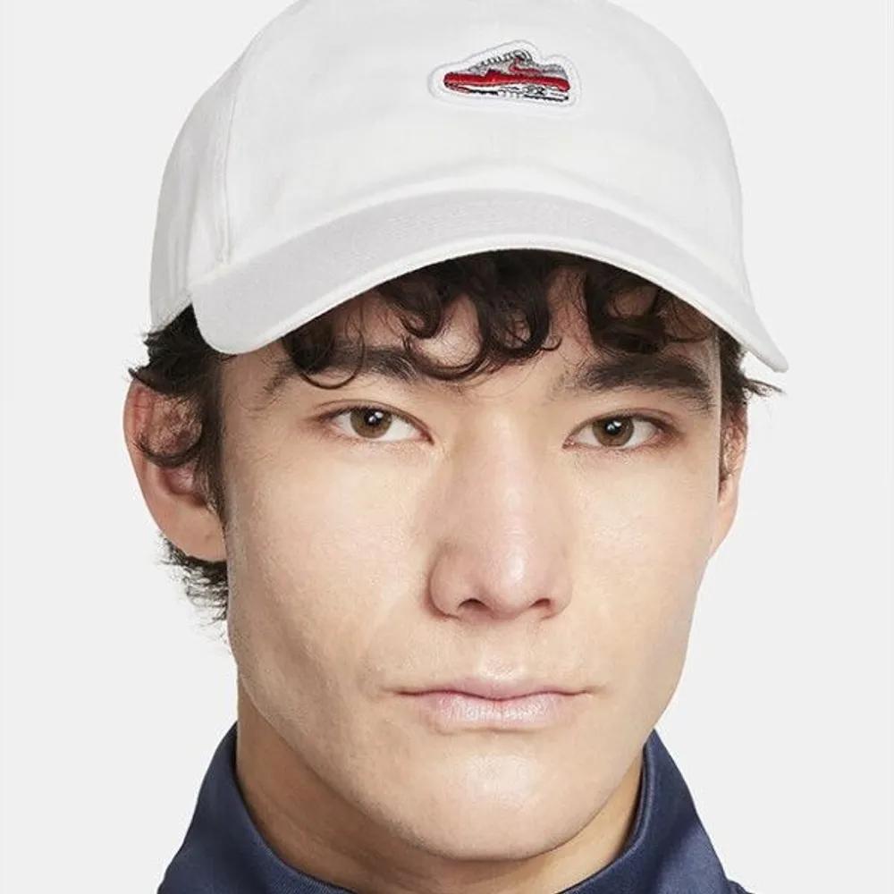 Cap FN4402-100 Club 56