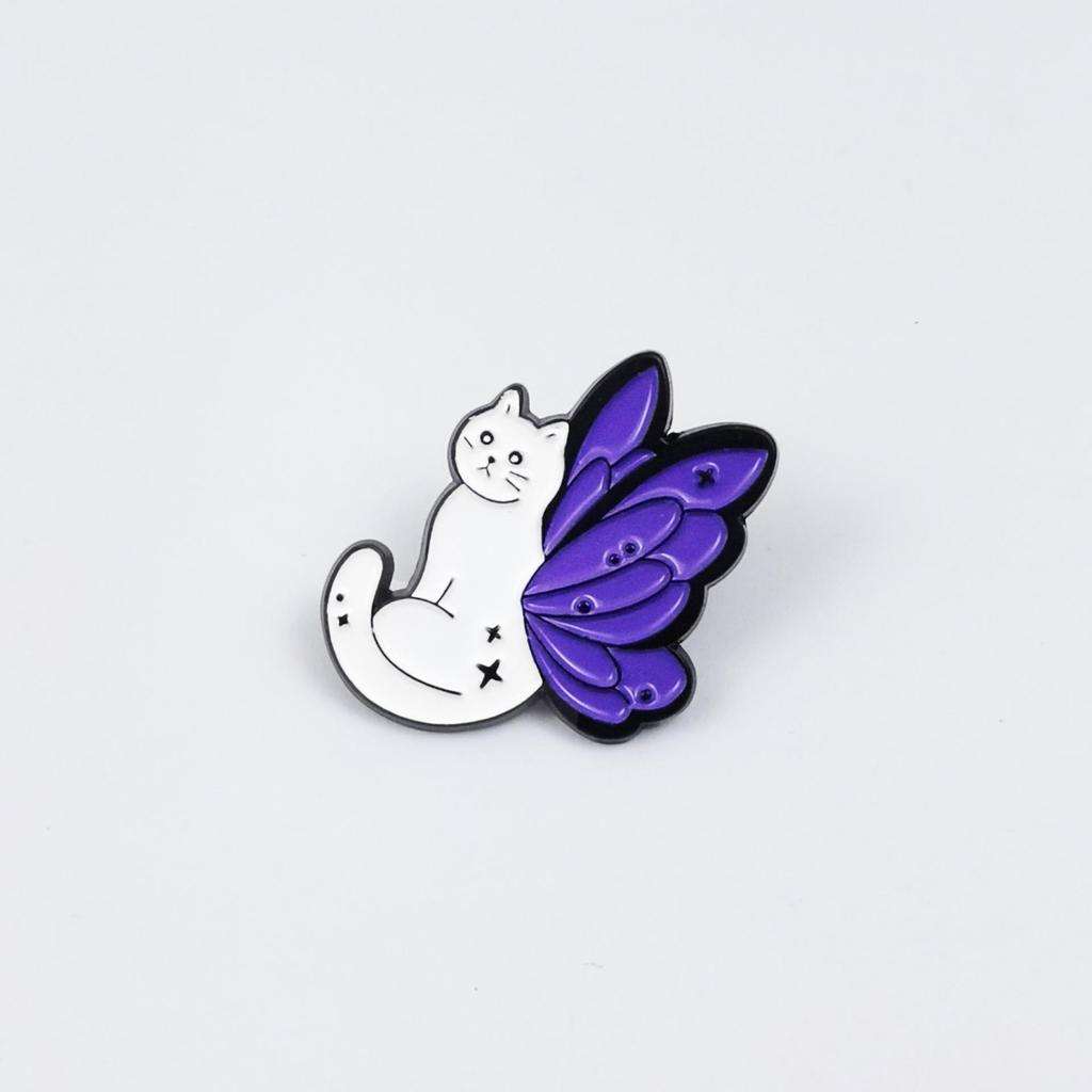 Funny Cartoon Butterfly Wing Cat Brooch: Versatile Metal Animal Badge with Drip Oil for Backpack Accessory