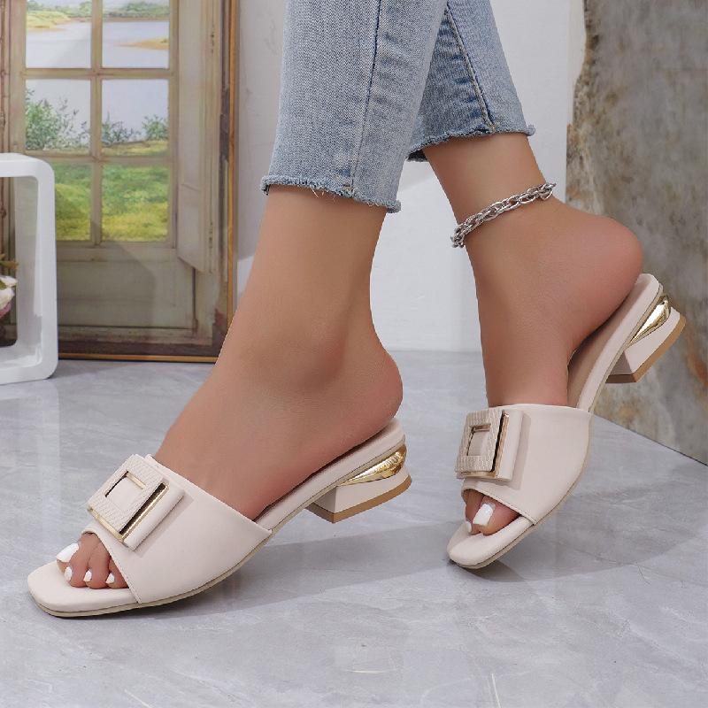 Fashion Women's Summer Comfortable Low Heels Outdoor Wear Slippers Designer Women Square Toe Party Sandals