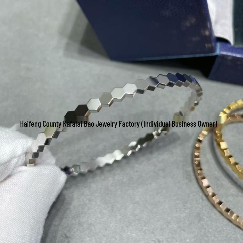 

Luxury Honeycomb Polished Bangle: CNC High Version Fashion for Women Mixed Material платиновий