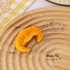 Mini-Brot-Schlüsselanhänger-Set: Lustiges Croissant, Ananasbrötchen, Baguette Spielzeug