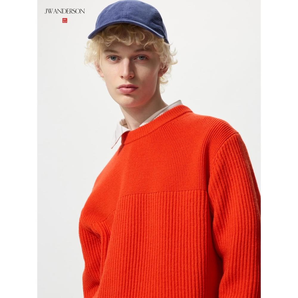 Uniqlo Ribbed Crewneck Sweater