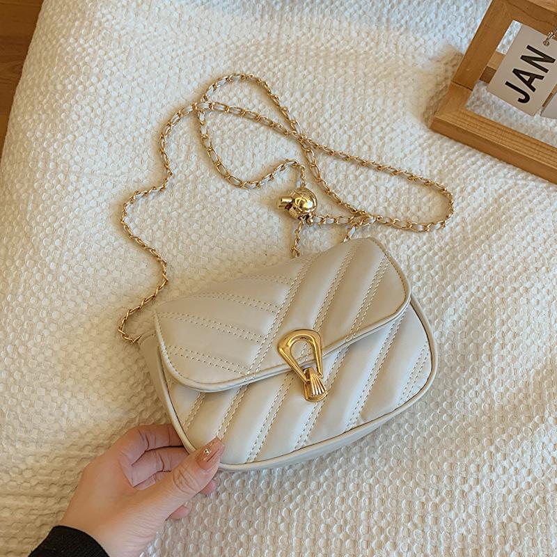 

This year s popular small bag 2025 early spring new chain women s bag small square bag simple messenger bag белый