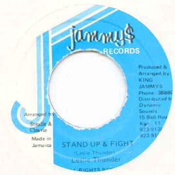 

7inch Record LESLIE THUNDER - Stand Up & Fight Jammys 1989 Jamaica Reggae, Ska & Dub