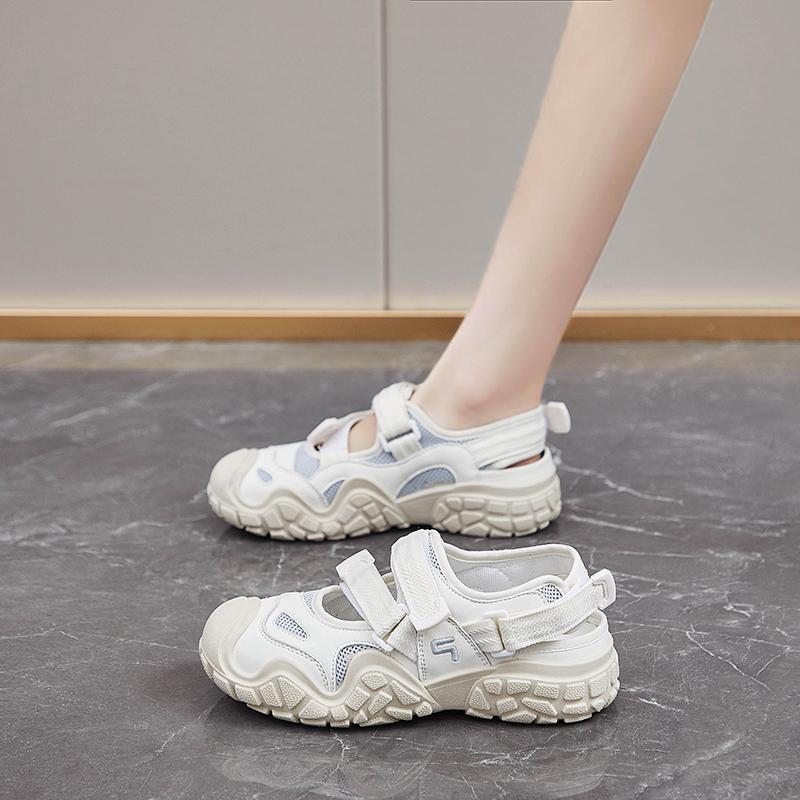 Új divattrend női szandálok 2024 nyár Kényelmes Légáteresztő Csúszásmentes Kopásálló Lapos szandálok Kültéri sport szandálok