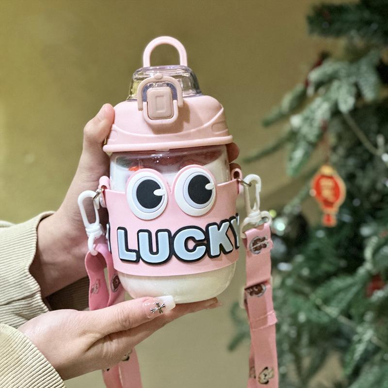 

Детские пластиковые стаканчики, стаканчики с трубочкой для мальчиков и девочек, пищевые, большой емкости, портативные для улицы 500ml