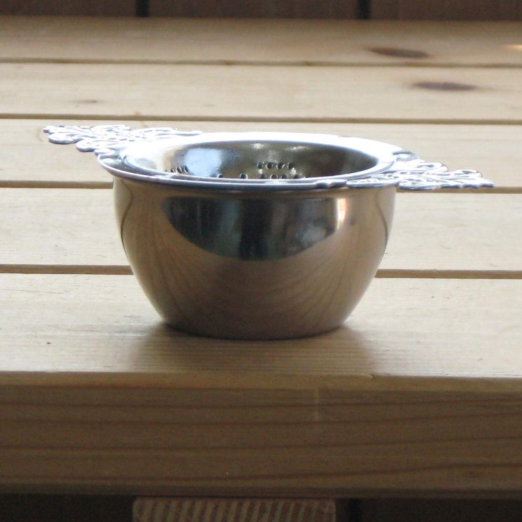 Sato Metal Industry SALUS Queen Stainless Steel Tea Strainer, Made in Japan