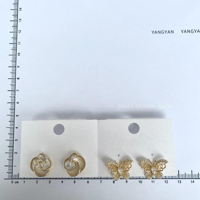 Herbst/Winter Zirkon Schmetterling Ohrstecker mit Emaille Blumen - Elegant, Vielseitig und Luxuriös für Damen