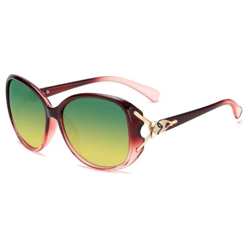Polarized Women's HD Day & Night Driving Sunglasses – Anti-Glare & Night Vision Enhanced.