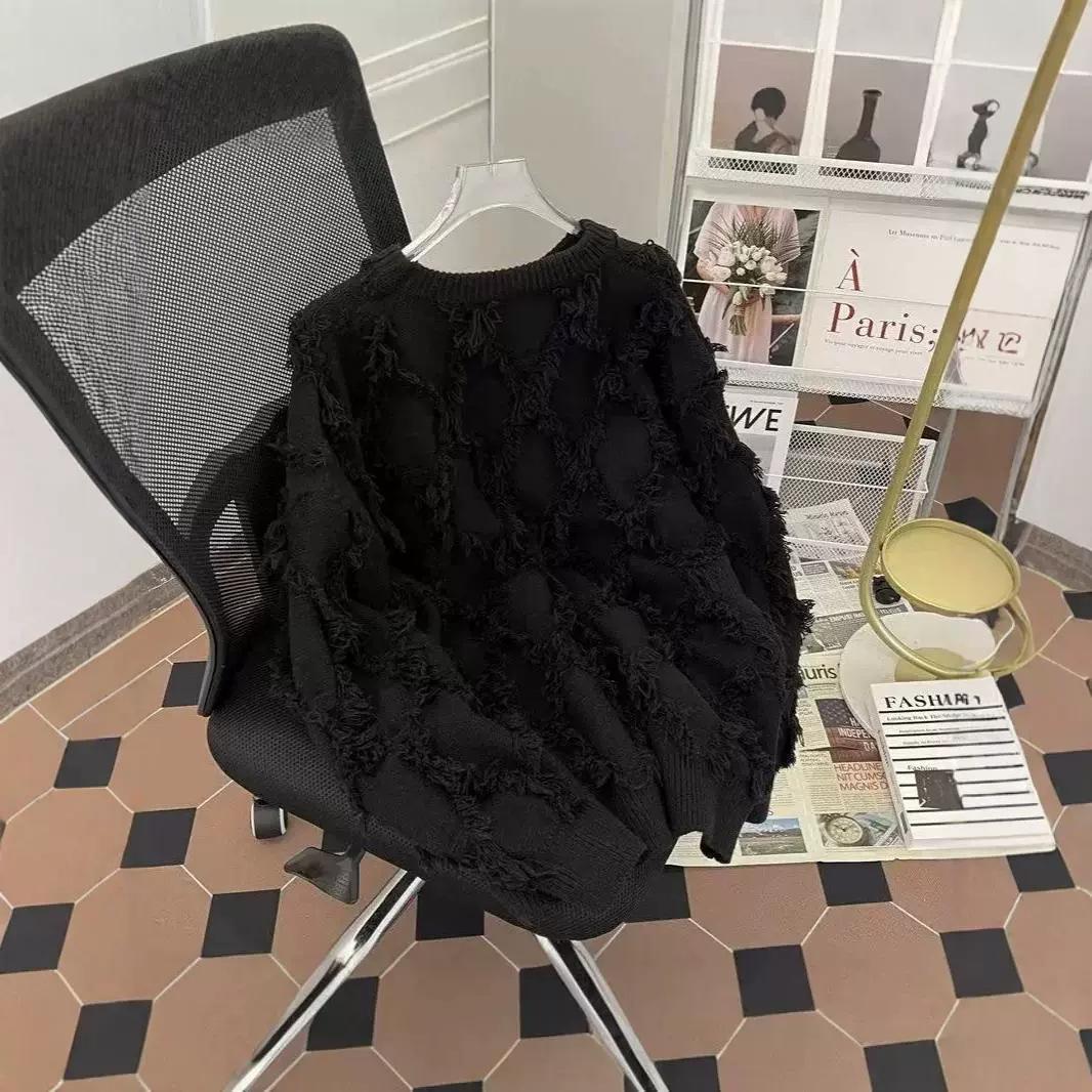 

Женский свитер с кисточками однотонный 2024 - Свободный, мягкой вязки для осени/зимы Medium чёрный