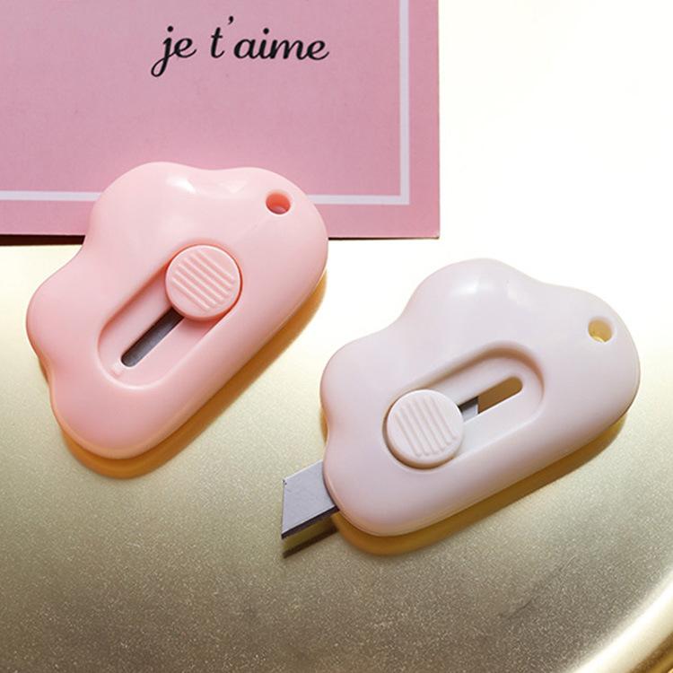 Small Cloud Utility Knife Telescopic Portable Mini Box Cutter Cute Girl Heart Open Express Open Box Office Knife