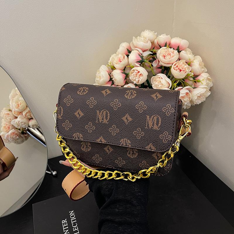 New Women's Bag Fashionable and Versatile Trend Letter Presbyopia Chain Small Square Bag Single Shoulder Oblique Span Bag