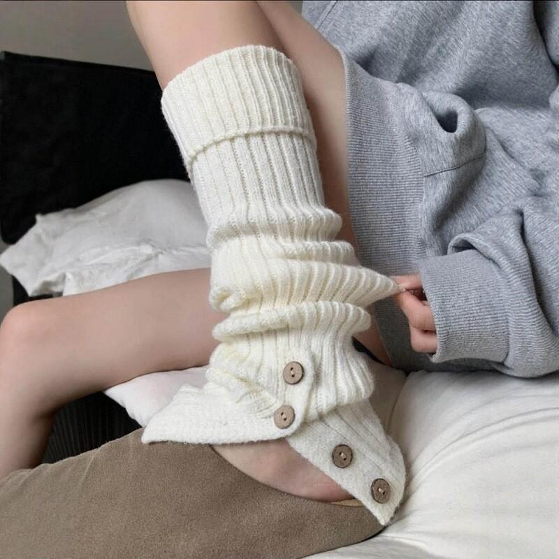 Autumn And Winter Solid Color Snow Boots Button Socks Retro American Stacking Leg Cover Knitted Opening Jk Splicing Medium Tube Socks