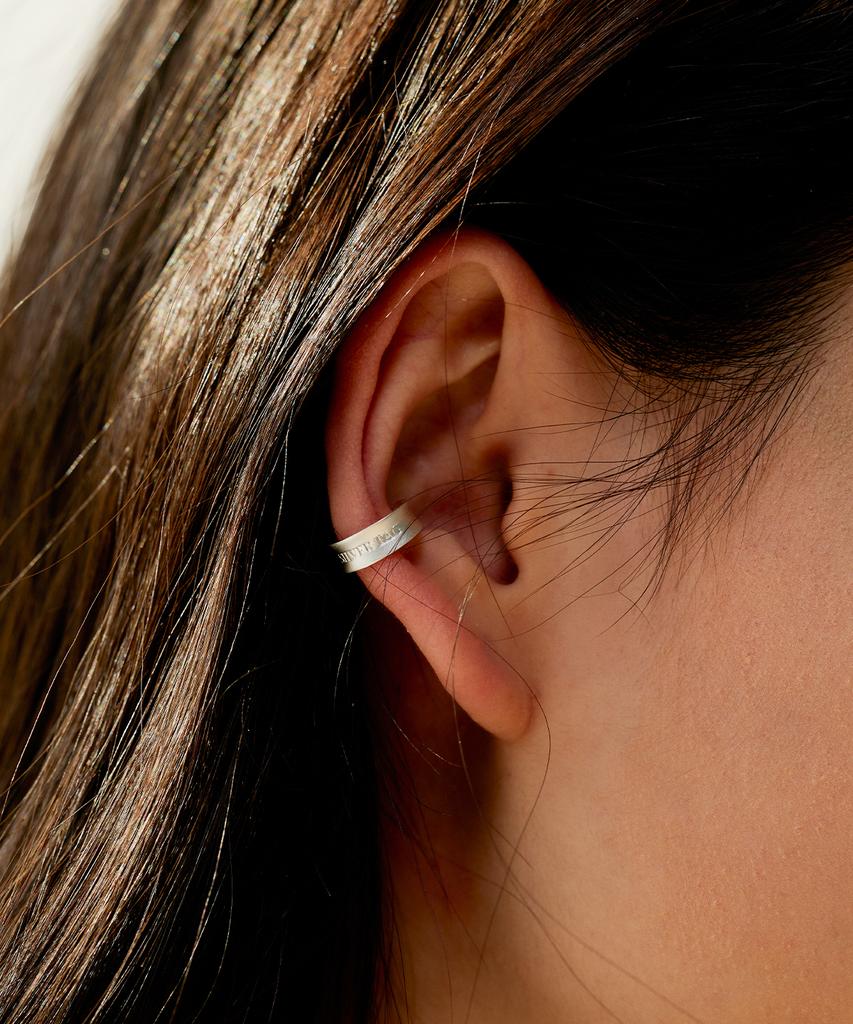 Silvertag Bre-26Ss1 Signature Logo Essential Ear Cuff