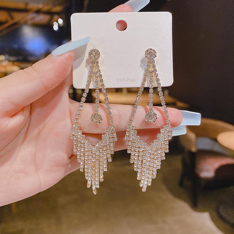 2025 New Luxury Rhinestone Crystal Long Tassel Earrings for Women Bridal Drop Dangling Earrings Party Wedding Jewelry Gifts