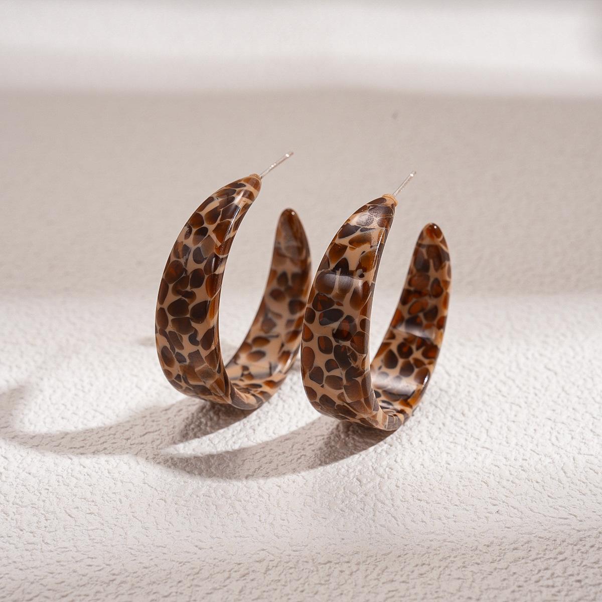 Acetate plate round C-shaped silver needle stud earrings Maillard fashion geometric earrings