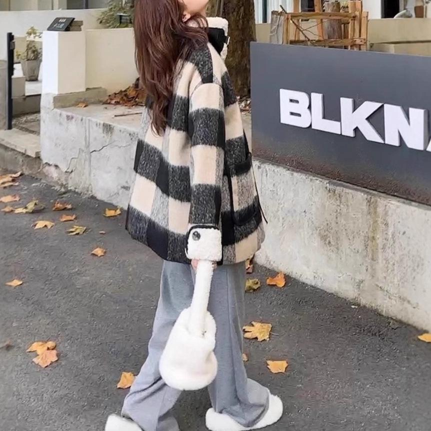 

2025 Korean Style Plaid Patchwork Wool Coat, Plus Size, Winter Slimming Design, Cotton-Padded, Chubby-Friendly 3XL