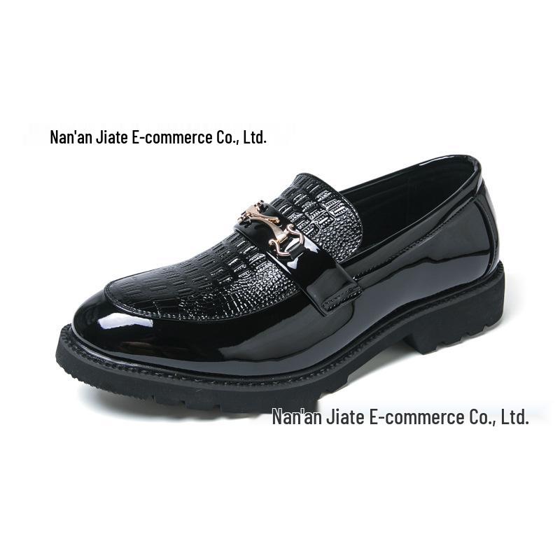 

Мужские кожаные лоферы большого размера с заостренным носком: Формальные и повседневные слипоны в британском стиле для офиса 38 чёрный