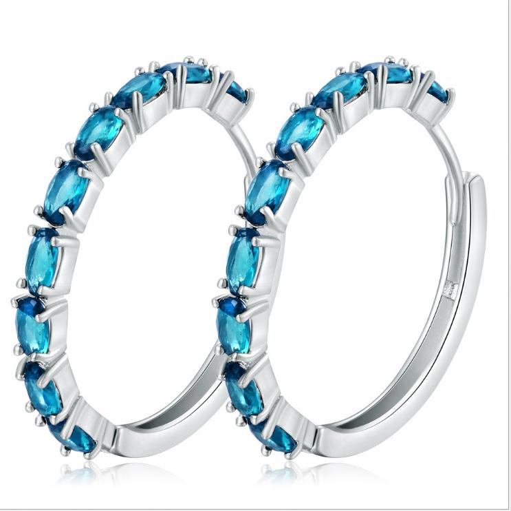 European & American Fashion Zircon Ear Cuffs: Versatile, Stylish Egg-Shaped Earrings for Women’s Street Style