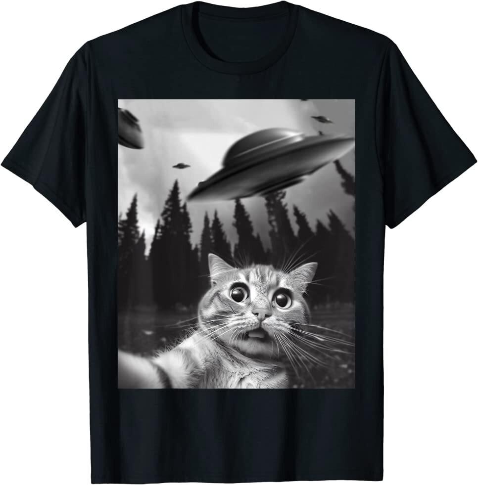 Funny Cat Selfie with UFOs Awesome Cat Lover Gift Unisex T-shirt XXXXL