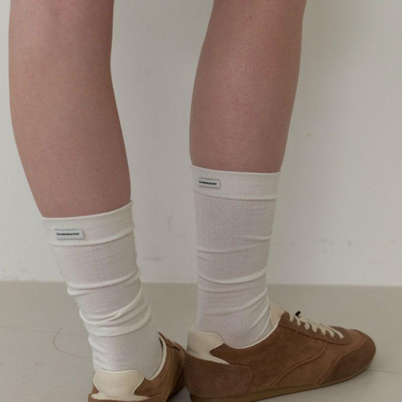 LOVE ME MONSTER Papas Formal Middle Socks_3COL (L253MSC020)