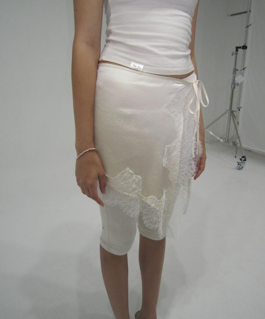 Fifth Ailius Satin Lace Waist Wrap Cream