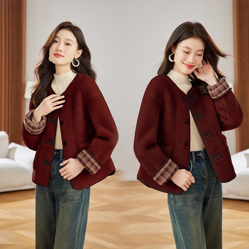 

Универсальное пальто из стриженого меха в клетку с круглым вырезом - Модная куртка на осень/зиму YE6310 M (110-125 kg)