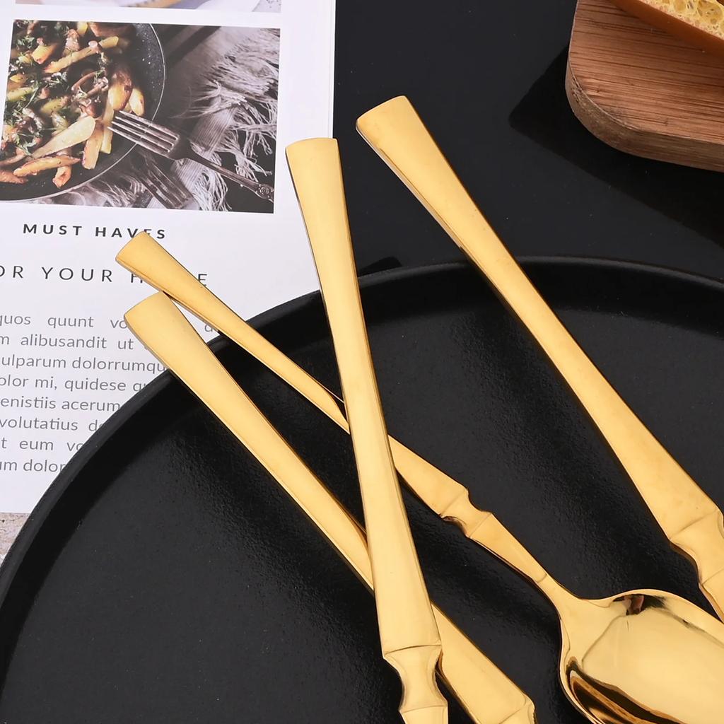 Zlatá sada příborů 4 ks Sada západního nádobí Sada nádobí z nerezové oceli Nůž Vidlička Lžíce Čajová lžička Sada příborů do domácí kuchyně