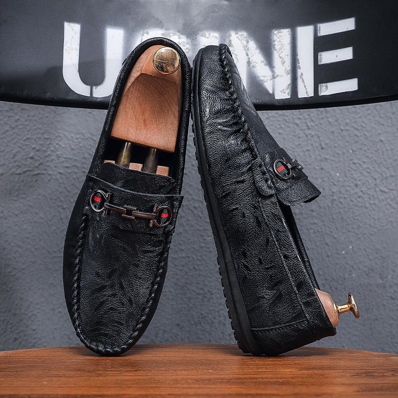 

2025 new spring Korean version casual shoes men Doudou shoes men driving one pedal lazy shoes leather shoes loafers 39