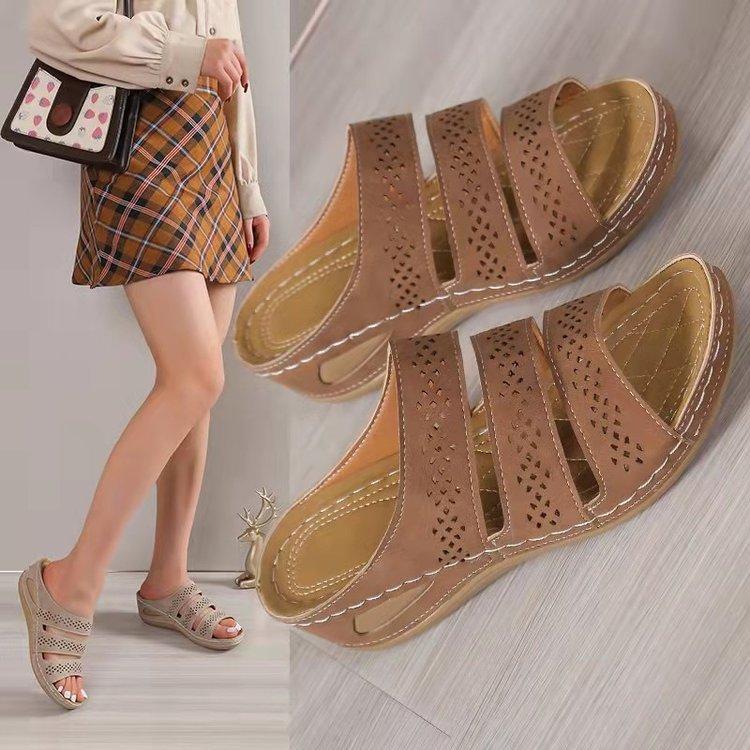 Large size casual sandals women 2025 European and American new flat bottom thick sole one word slope heel woven solid color sandals