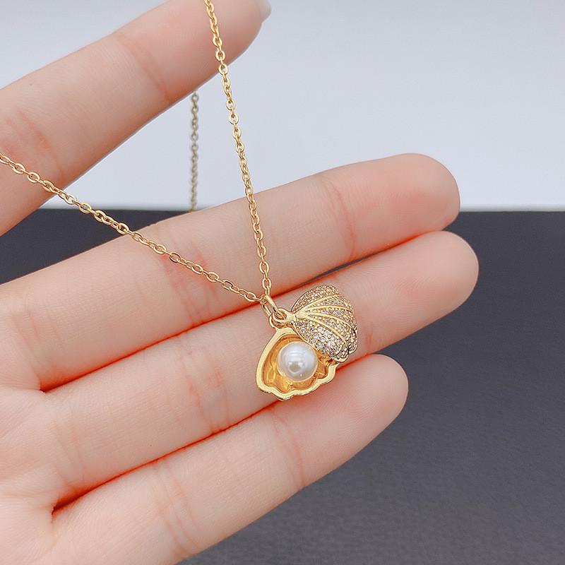 Minimalist Pearl Pendant Necklace With Electroplated Alloy And Irregular Design For Women