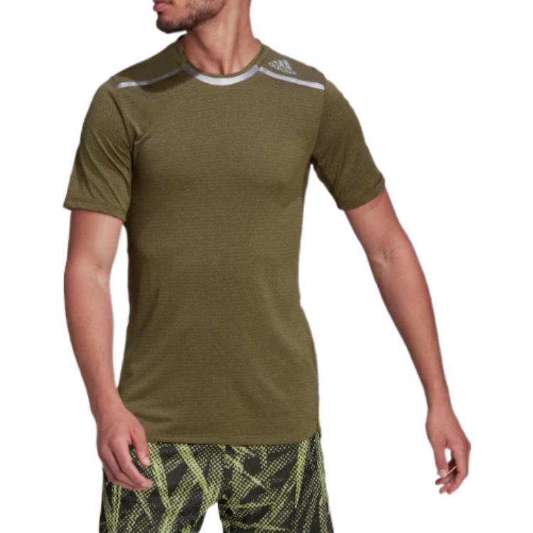 adidas T-Shirts Herren Olivgrün Rundhals Moderate Gerade Passform HE5443