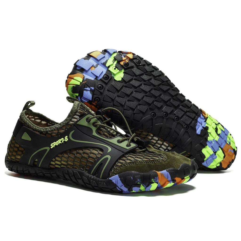 Turistická a obojživelná obuv: Velká brodivá, potápěčská a fitness obuv