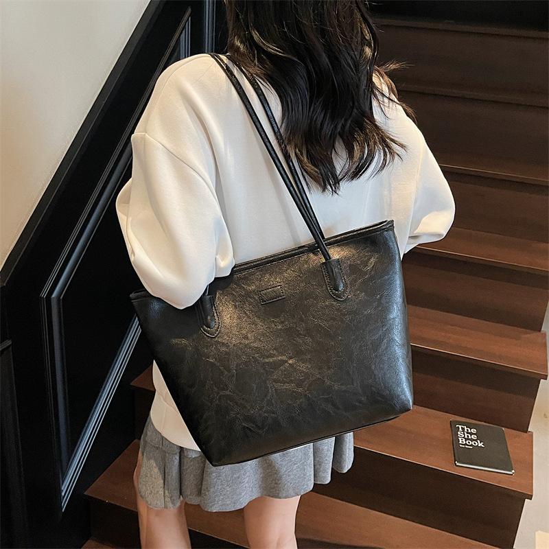 High-end Retro Large-capacity Bag, Commuter Single-shoulder Bag, Tote Bag for Going To Work