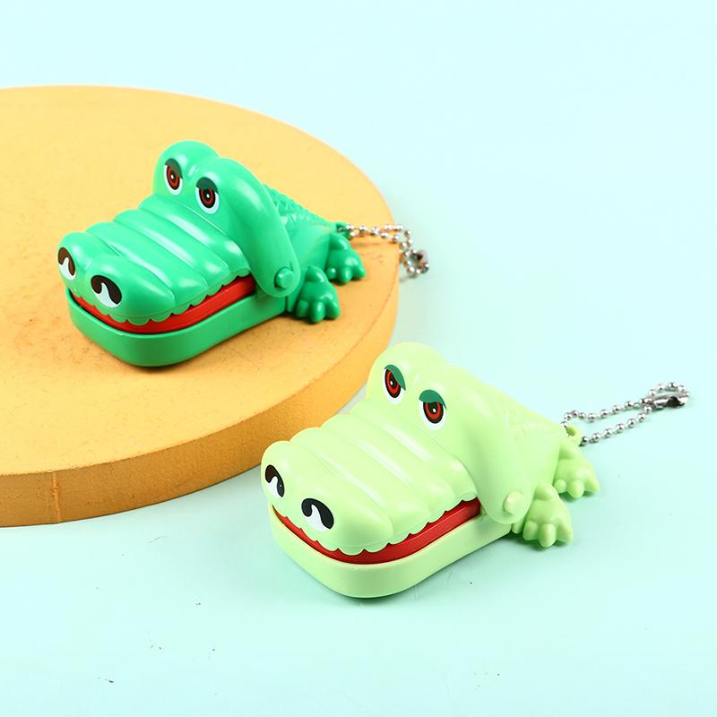Creative Small Crocodile Mouth Dentist Bite Finger Game Gags Toy With Keychain Tricky