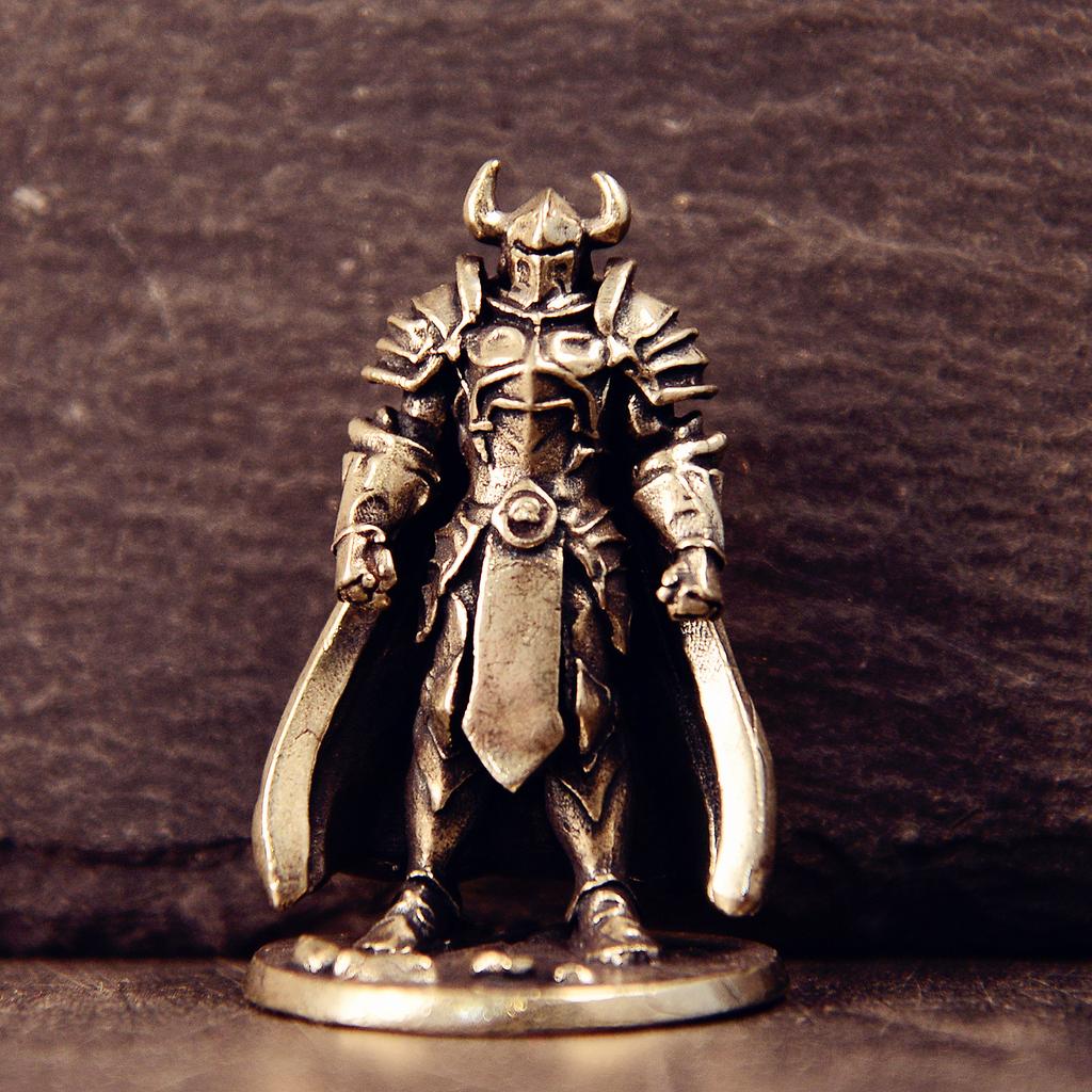 Armored Warrior Small Statue Retro Brass Charactor Figurines Miniatures Office Desktop Ornament Home Decoration Crafts Accessory