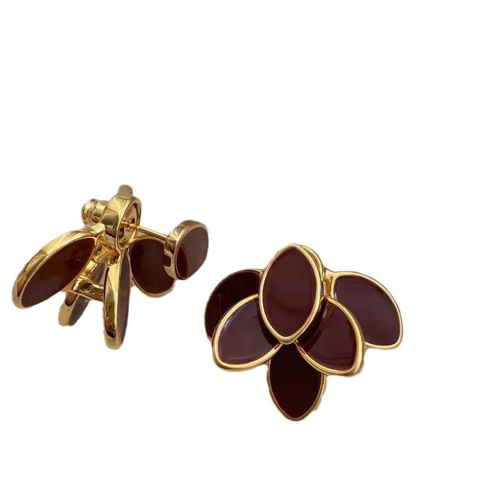French Retro Three-dimensional Leaf Stud Earrings Design Rear Hanging Earrings Elegant and Advanced Flower Earrings