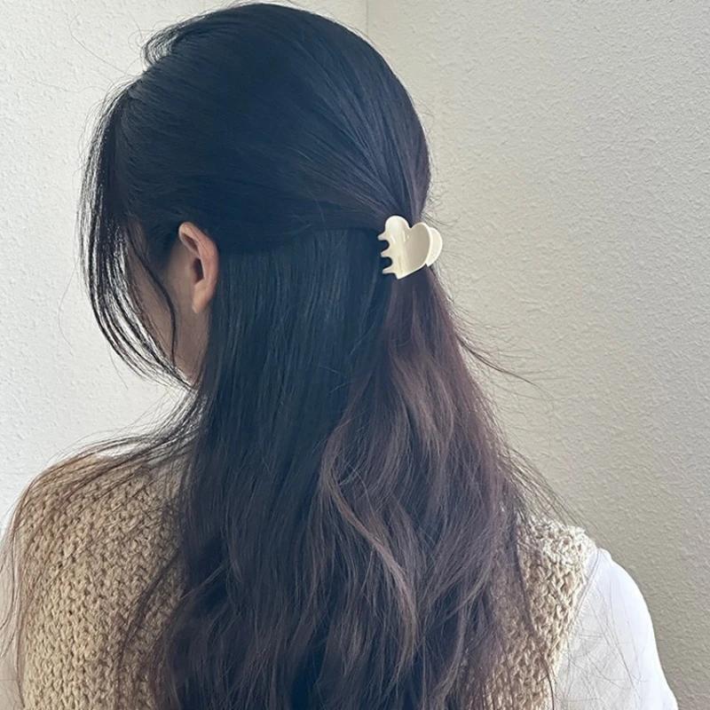 3.5cm Small Hairclaw Acetate Hair Crabs for Girls Cute Heart Shaped Hairclips for Women and Children Hair Accessories