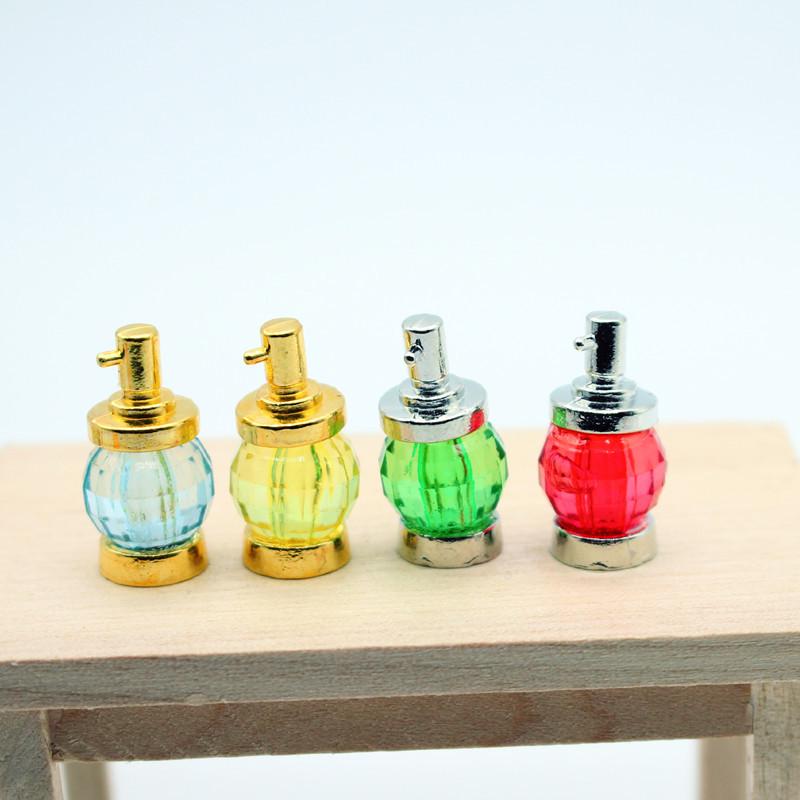 4PCS Doll House Bedroom Bath Decor Toy 1:12 Dollhouse Miniature Alloy Perfume Model Doll Fashion Makeup Accessories