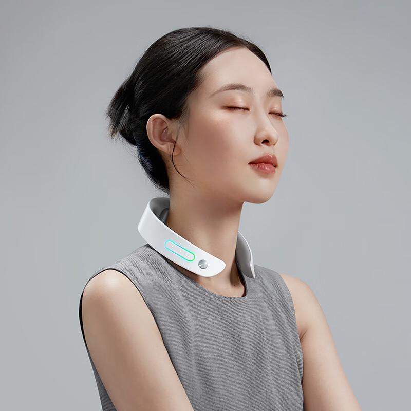 Bear AMQ-F05W6 Dual-Frequency Pulse Neck Massager