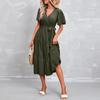 Modisches Damen Sommerkleid in Farbe mit V-Ausschnitt, kurzen Ärmeln und Bindung für den Strandurlaub