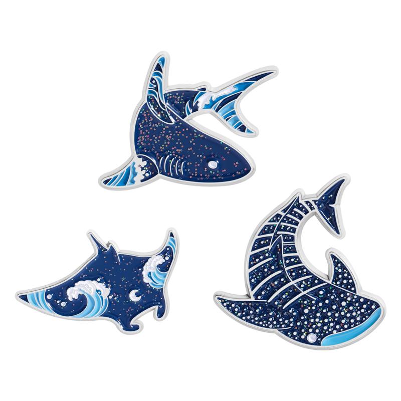 Traveling In Deep Sea Enamel Pins Shark Manta Fish Brooches Lapel Badges Clothes Ocean Animal Jewelry Gift for Kids Friends