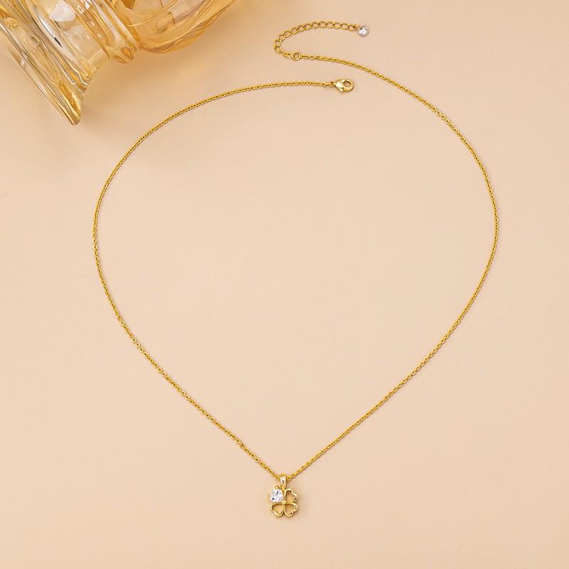 Elegant Minimalist Pearl Necklace With Zircon Clover Pendant Women Gold-Tone Chain 41-50cm Adjustable Length 3128