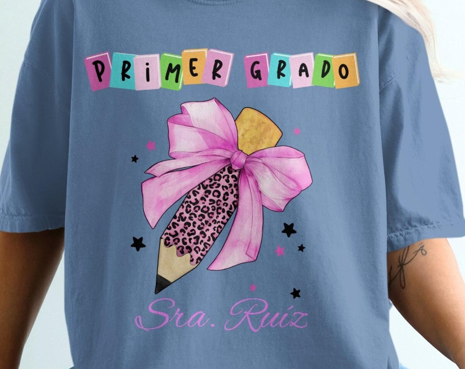Personalized Spanish Teacher T-Shirt, First Grade Pencil Design M