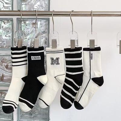 Calzini da Donna a Metà Polpaccio, Sottili a Strisce M, Primavera e Autunno, Trendy e Versatili, Stile Scolastico, Nero e Bianco, Sportivi, Lunghi fino al Polpaccio