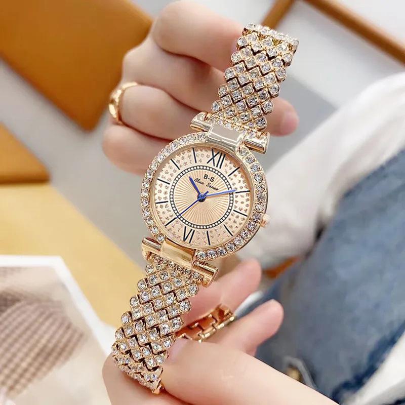 New Light Luxury  Diamond Personality Daily Fashion Ladies Bracelet Watch