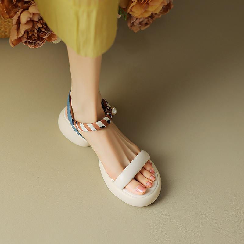 New Round-toed Thick-soled Sandals for Women's Casual Chunk-heeled Shoes