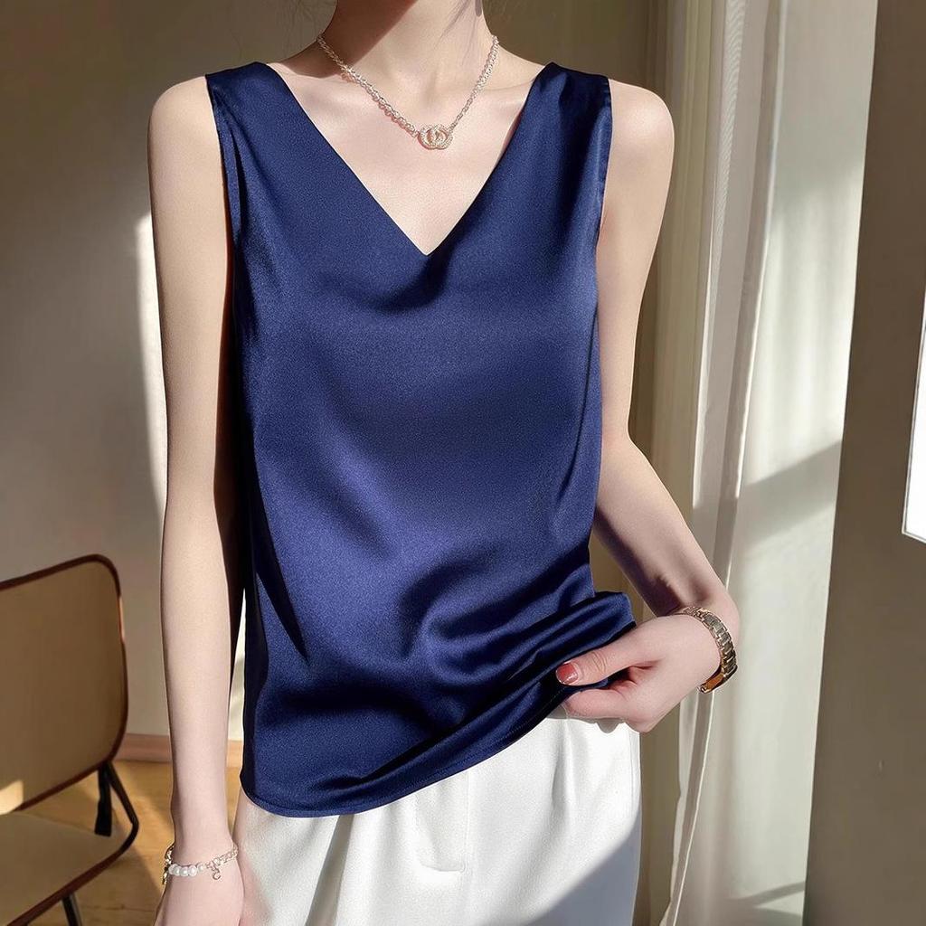 Women's V-Neck Silk Satin Camisole Top - Sleeveless Triacetate Base Layer for Spring.