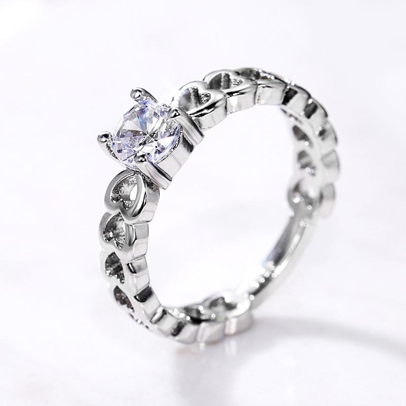 Korean Style Women Wedding Rings Fresh Hollow Out Heart Band Design Fashion Jewelry Shiny Round CZ Party Rings for Female